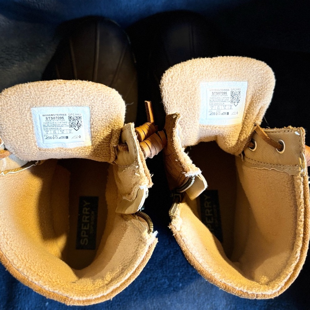 Sperry Saltwater™ Cheetah Duck Boot - Picture 7 of 14